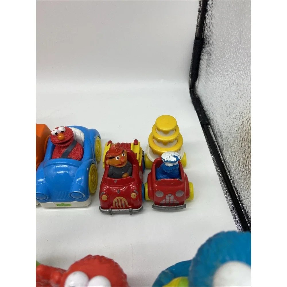 Sesame Street Figures & Muppets  Lot (14) Some Vintage Big Bird Gonzo Ernie Burt
